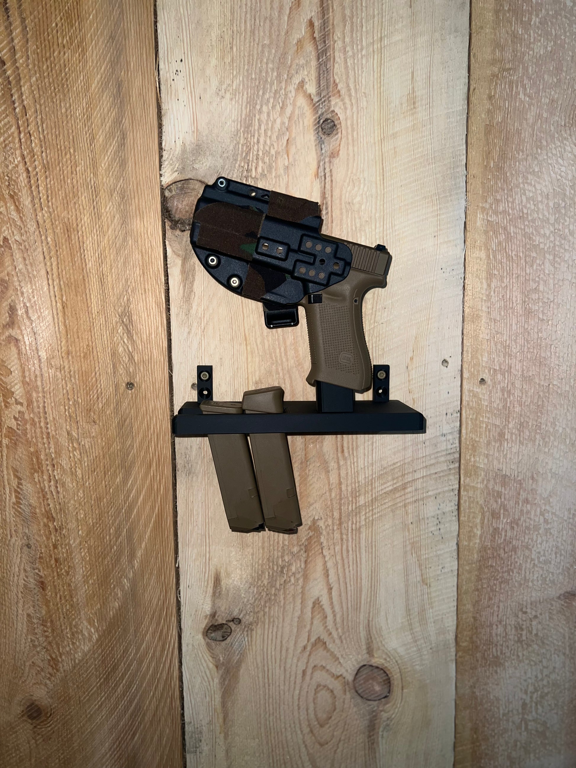 glock/compatible with glock mags wall mount