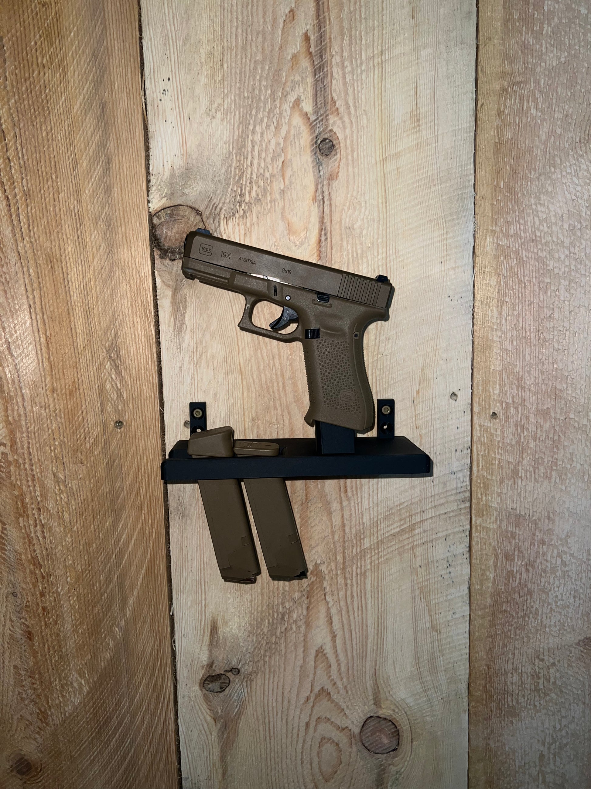 glock/compatible with glock mags wall mount