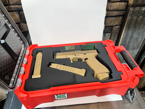 Millwaukee packout gun case